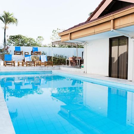 Seaview Hills Luxury Apartments & Rooms Dauis Exteriör bild