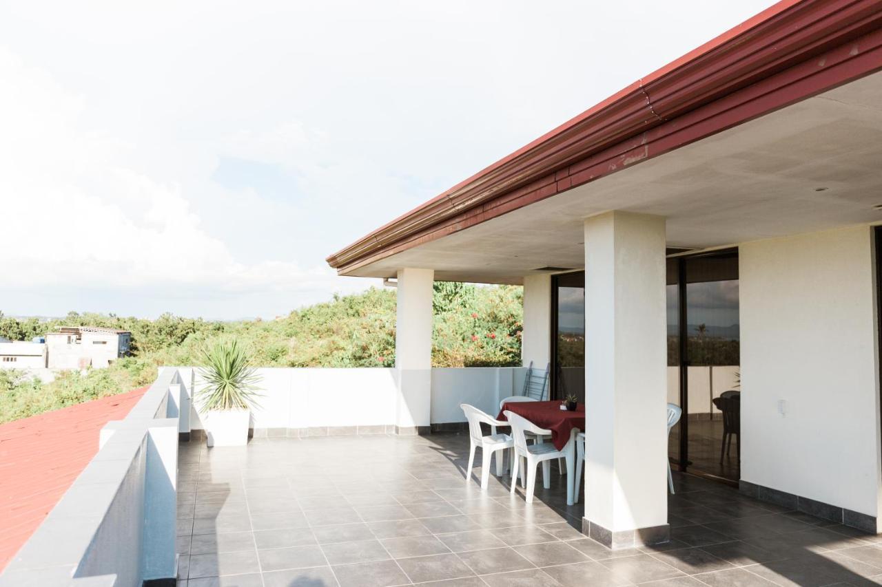 Seaview Hills Luxury Apartments & Rooms Dauis Exteriör bild