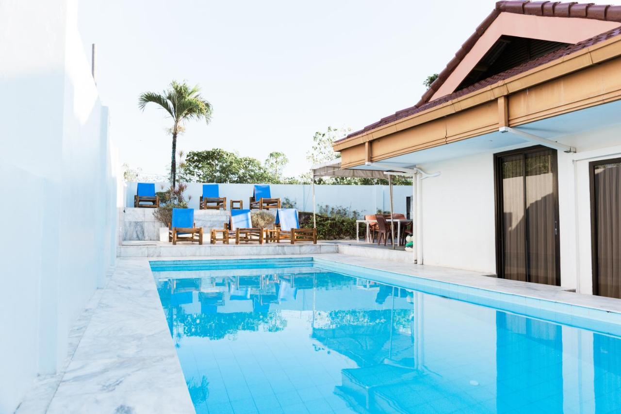 Seaview Hills Luxury Apartments & Rooms Dauis Exteriör bild