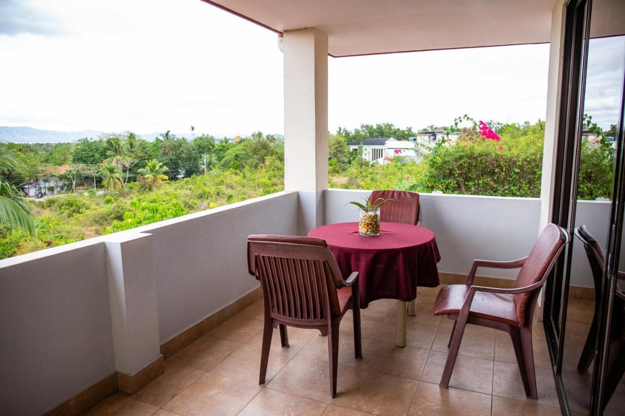 Seaview Hills Luxury Apartments & Rooms Dauis Exteriör bild