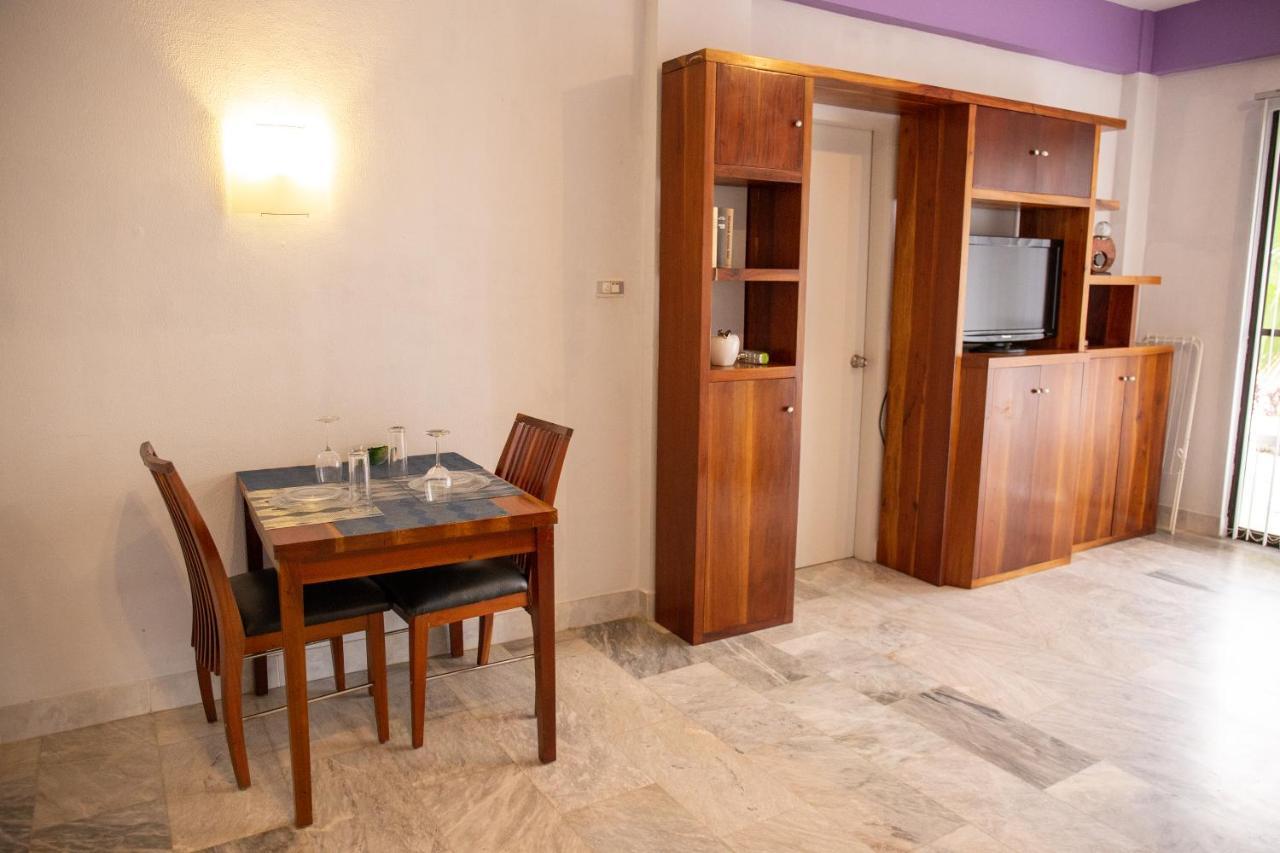 Seaview Hills Luxury Apartments & Rooms Dauis Exteriör bild